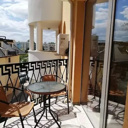 Victoria Residence ساني بيتش