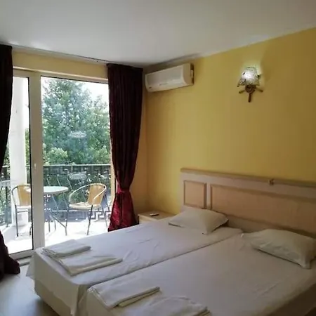 Апартамент Victoria Residence